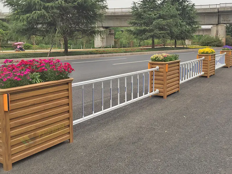 包頭道路花箱護(hù)欄